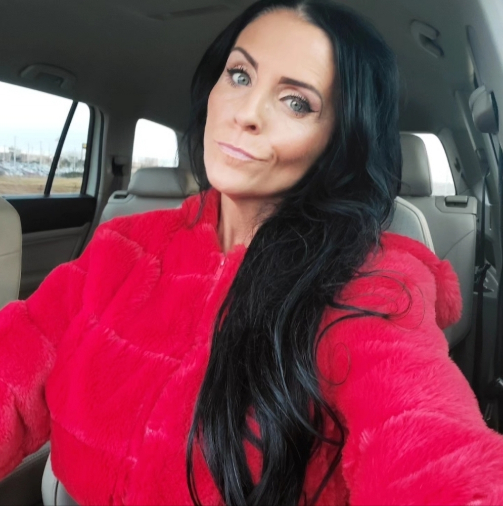 Meet your Posher, Jennifer